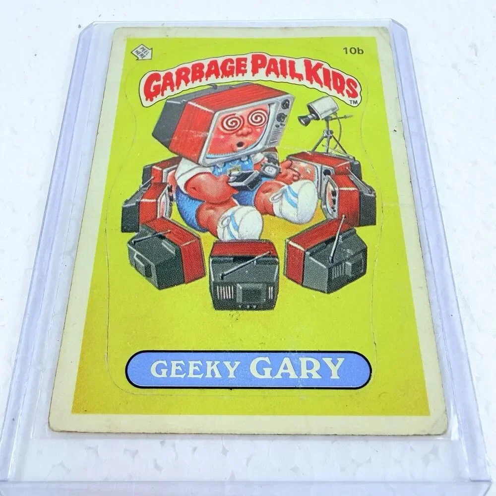 Vintage Topps Garbage Pail Kids Bony Joanie & Geeky Gary 1985 Cards With Cases